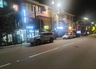 Сдается в аренду дом, 140 м2, Сочи, Альпийская улица, 43, микрорайон Больничный Городок