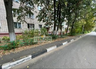 Продаю двухкомнатную квартиру, 44.1 м2, деревня Радумля, микрорайон Механического завода № 1, 12