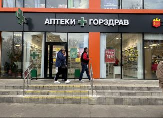 Продаю торговую площадь, 48.7 м2, Москва, улица Москворечье, 31к2, метро Кантемировская