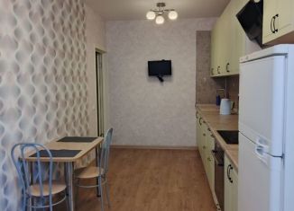 Сдам 1-ком. квартиру, 50 м2, Балабаново, улица Энергетиков, 1, ЖК Петровский