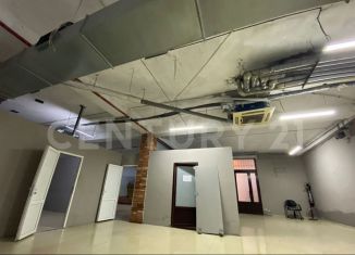 Сдается офис, 326 м2, Махачкала, улица Сурхаева, 12А