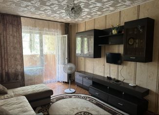 Двухкомнатная квартира в аренду, 60 м2, Астрахань, улица Куликова, 25