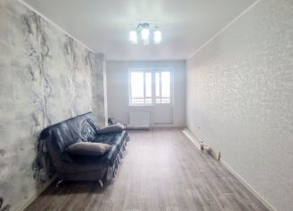 Сдача в аренду 2-ком. квартиры, 60 м2, Абакан, улица Кирова, 212А