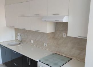 Сдаю в аренду 2-комнатную квартиру, 66 м2, Тихорецк, улица Ачкасова, 88