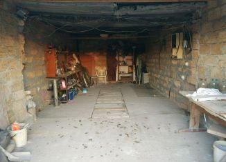 Гараж на продажу, 30 м2, посёлок городского типа Новоозёрное