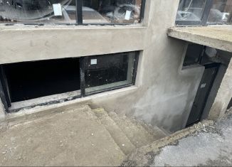 Продается помещение свободного назначения, 43 м2, Нальчик, район Центр, улица Толстого, 89Б