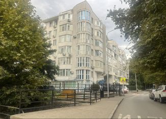 Продается 2-комнатная квартира, 91 м2, Алушта, Платановая улица, 1