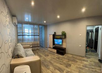 Сдаю в аренду 1-ком. квартиру, 36 м2, Сочи, улица Цюрупы, 13А, микрорайон Новый Сочи