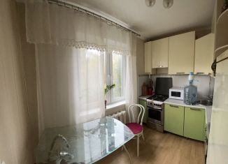 Сдается в аренду двухкомнатная квартира, 50 м2, Жуковский, улица Лацкова