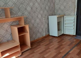 Продаю комнату, 13 м2, Людиново, улица Козлова, 6