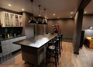Сдача в аренду 2-комнатной квартиры, 94 м2, Санкт-Петербург, Зеленогорская улица, 7, метро Пионерская