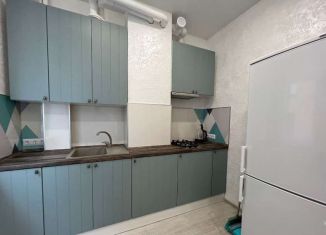 Сдается в аренду 1-комнатная квартира, 30 м2, Сочи, улица Макаренко, 8/15, микрорайон Макаренко