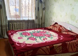 Продаю четырехкомнатную квартиру, 60 м2, Еврейская АО, улица Стяжкина, 15