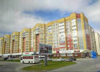 Сдам в аренду 2-комнатную квартиру, 70 м2, Тобольск, 7-й микрорайон, 47Б