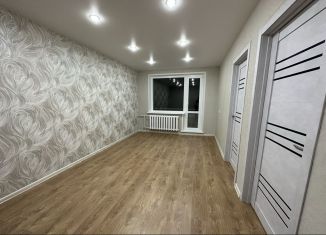 Продается трехкомнатная квартира, 50 м2, Шуя, улица Строителей, 5Б