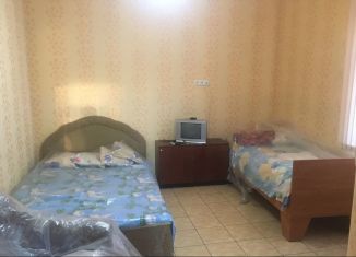 Сдается в аренду дом, 30 м2, Евпатория, улица Дёмышева, 52