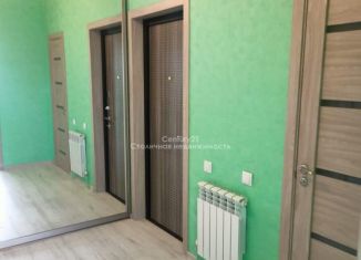 Продам 2-ком. квартиру, 52.2 м2, посёлок городского типа Яблоновский, Космическая улица, 88/2к15