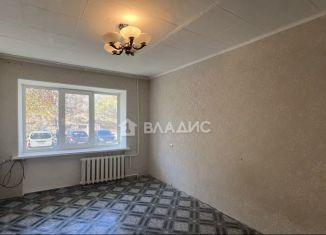 Продам двухкомнатную квартиру, 47 м2, село Белогорье, Заводская улица, 4