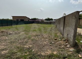 Продается земельный участок, 6 сот., село Уютное, Садовая улица