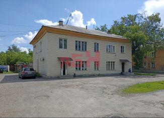 Продаю торговую площадь, 38.7 м2, Курганская область, улица Гагарина, 78