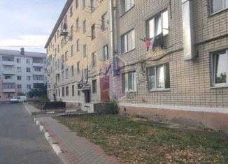 Продажа однокомнатной квартиры, 12 м2, Старый Оскол, микрорайон Горняк, 10