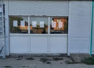 Продаю торговую площадь, 65 м2, станица Ленинградская, улица Победы, 92