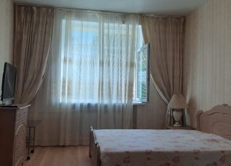 Сдача в аренду 1-ком. квартиры, 35 м2, Сочи, улица Горького, 30А