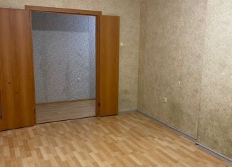 Продам 3-ком. квартиру, 77 м2, Санкт-Петербург, Петергофское шоссе, 84к7