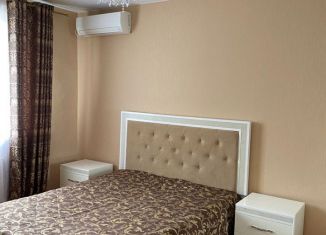 Сдам 2-комнатную квартиру, 59 м2, Сочи, улица Свердлова, 46, микрорайон Черемушки