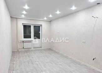 Продам 2-ком. квартиру, 41 м2, Благовещенск, Заводская улица, 4/4, ЖК Лазурный Берег