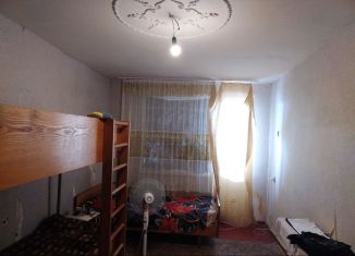 Продаю 4-ком. квартиру, 72 м2, село Михайловское, улица Строителей, 3