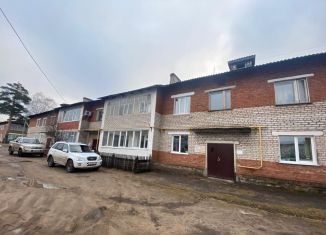 Продам 1-ком. квартиру, 42.6 м2, посёлок городского типа Красная Поляна, Административная улица, 17