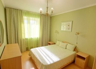 Сдается 2-комнатная квартира, 70 м2, Астрахань, Боевая улица, 66Г
