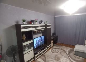 Продается 2-ком. квартира, 50 м2, поселок Старобачаты, Целинная улица, 44