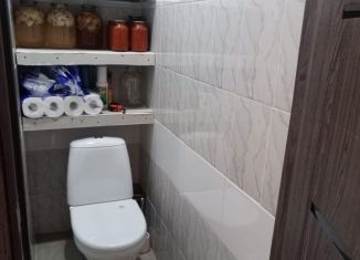 Продаю 2-ком. квартиру, 44.6 м2, Сланцы, улица Кирова, 44