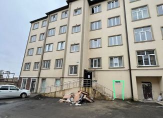 Продам помещение свободного назначения, 31 м2, Нальчик, район Стрелка, улица Мальбахова, 58