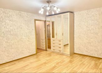 Продам 2-комнатную квартиру, 47 м2, Санкт-Петербург, Дунайский проспект, 5, метро Звёздная