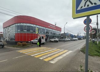 Продажа торговой площади, 1051 м2, поселок городского типа Ильский, улица Сискова, 39