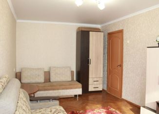 Сдаю 1-ком. квартиру, 37 м2, Геленджик, улица Котовского, 11