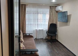 Продаю 1-ком. квартиру, 27 м2, посёлок городского типа Усть-Донецкий, улица Ленина, 13