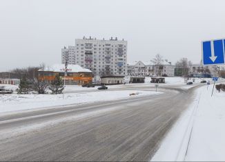 Сдается в аренду торговая площадь, 40 м2, Осинники, улица Кирова, 72А