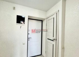 Продам 1-комнатную квартиру, 17.2 м2, Старый Оскол, микрорайон Интернациональный, 28