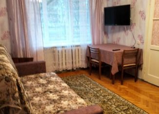 Аренда 3-комнатной квартиры, 55 м2, Санкт-Петербург, улица Пилотов, 21, метро Звёздная