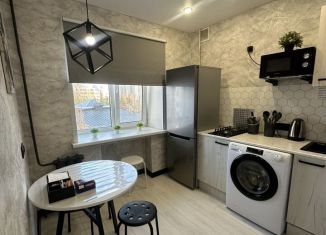 Сдается 1-комнатная квартира, 32 м2, Республика Башкортостан, Российская улица, 102