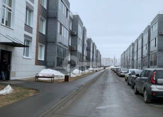 Однокомнатная квартира на продажу, 36 м2, деревня Царёво, улица Петра Гаврилова, 14