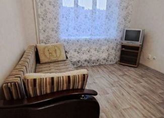 Продаю 1-комнатную квартиру, 36 м2, Казань, Советский район, улица Чингиза Айтматова, 7