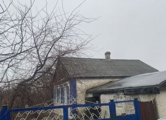 Продаю дом, 38 м2, поселок городского типа Углеродовский, Октябрьская улица, 19