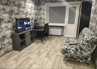 Продается однокомнатная квартира, 32.4 м2, Канск, микрорайон Северный, 17