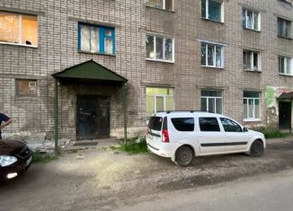 Продаю помещение свободного назначения, 73 м2, Березники, улица Мира, 79