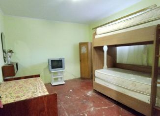 Продаю комнату, 15 м2, поселок городского типа Коктебель, Школьный переулок, 1литЗ